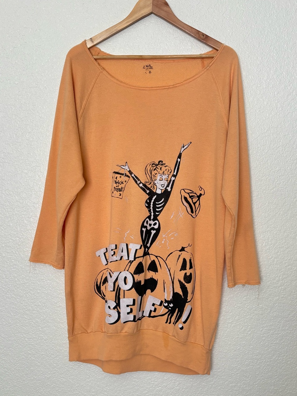 No Boundaries Oversized Halloween Treat Yo Self Skeleton Top XS